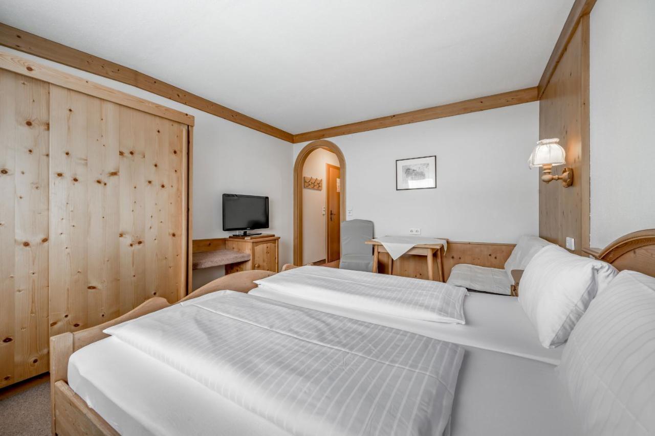 Schroll Hotel 3*